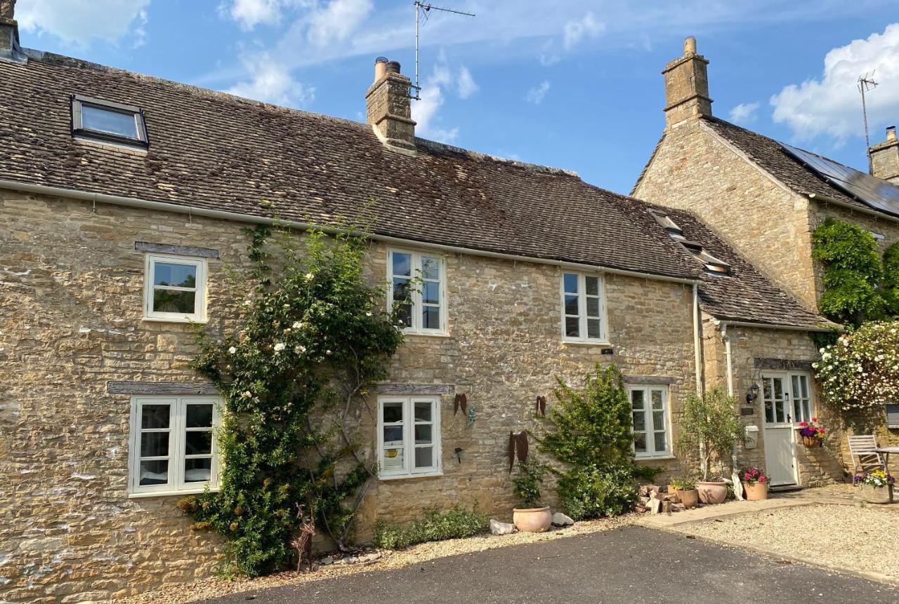 Newmans Cottage เบอร์ฟอร์ด ภายนอก รูปภาพ